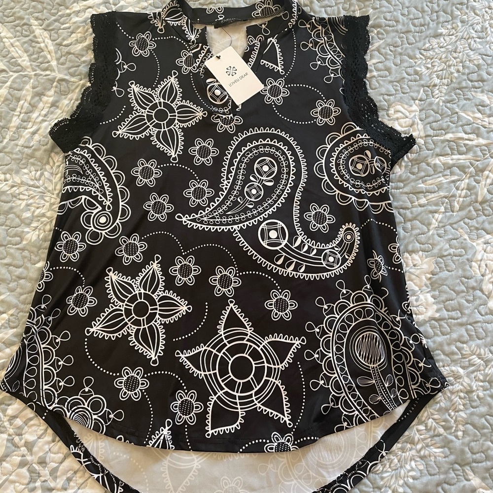 NWTS ladies size large Loveu Dear blouse pretty